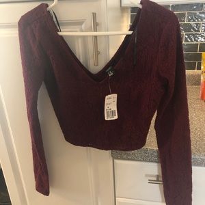 Long sleeve crop top